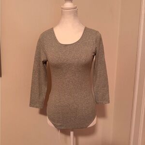 GAP Heather Gray Fitted Stretch 3/4 Sleeve Bodysuit